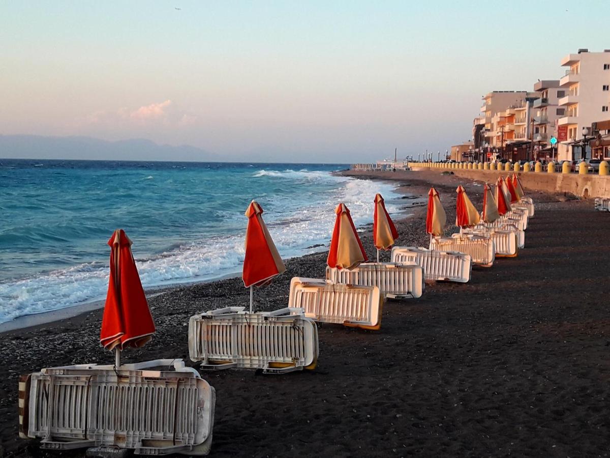 Διαμέρισμα Lilian's Seaview-party Street-youth *