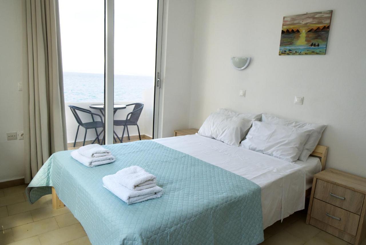 Διαμέρισμα Lilian's Seaview-party Street-youth *